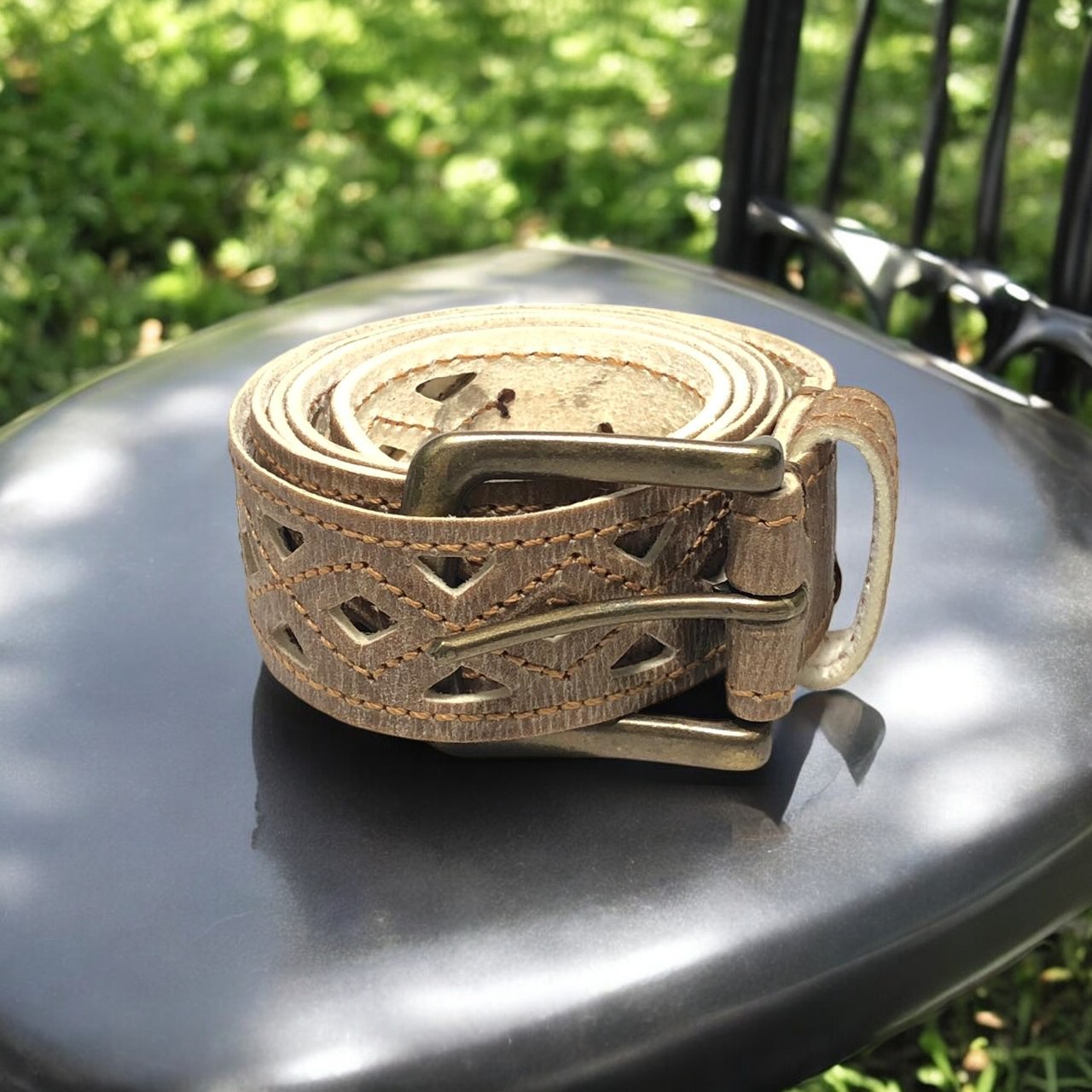 Cintos de Cuero Crudo con Costura a Maquina