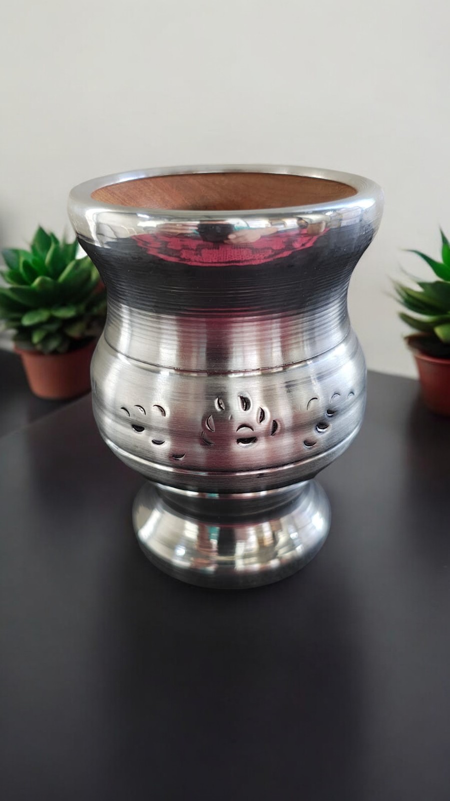 Mate Algarrobo Forrado Cincelado