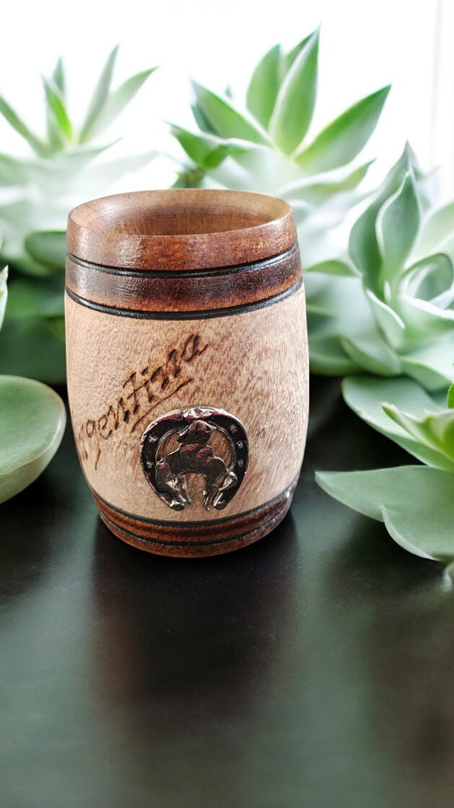 Mate Algarrobo tipo Barril con Aplique