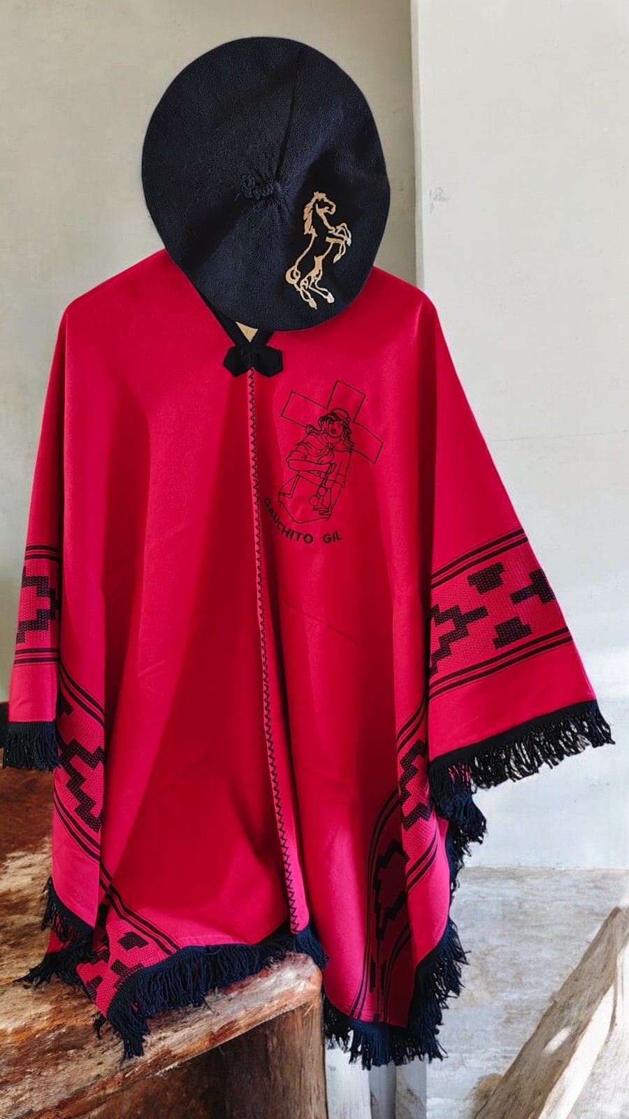 Ponchos Clásicos BORDADOS